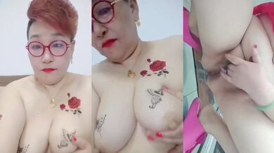 眼镜熟女妈妈 白白胖胖 大奶子 稀毛肥鲍鱼 自己抠逼 淫水狂喷 这也太骚了